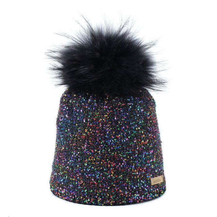 8419 - beanie with multicolour paillettes