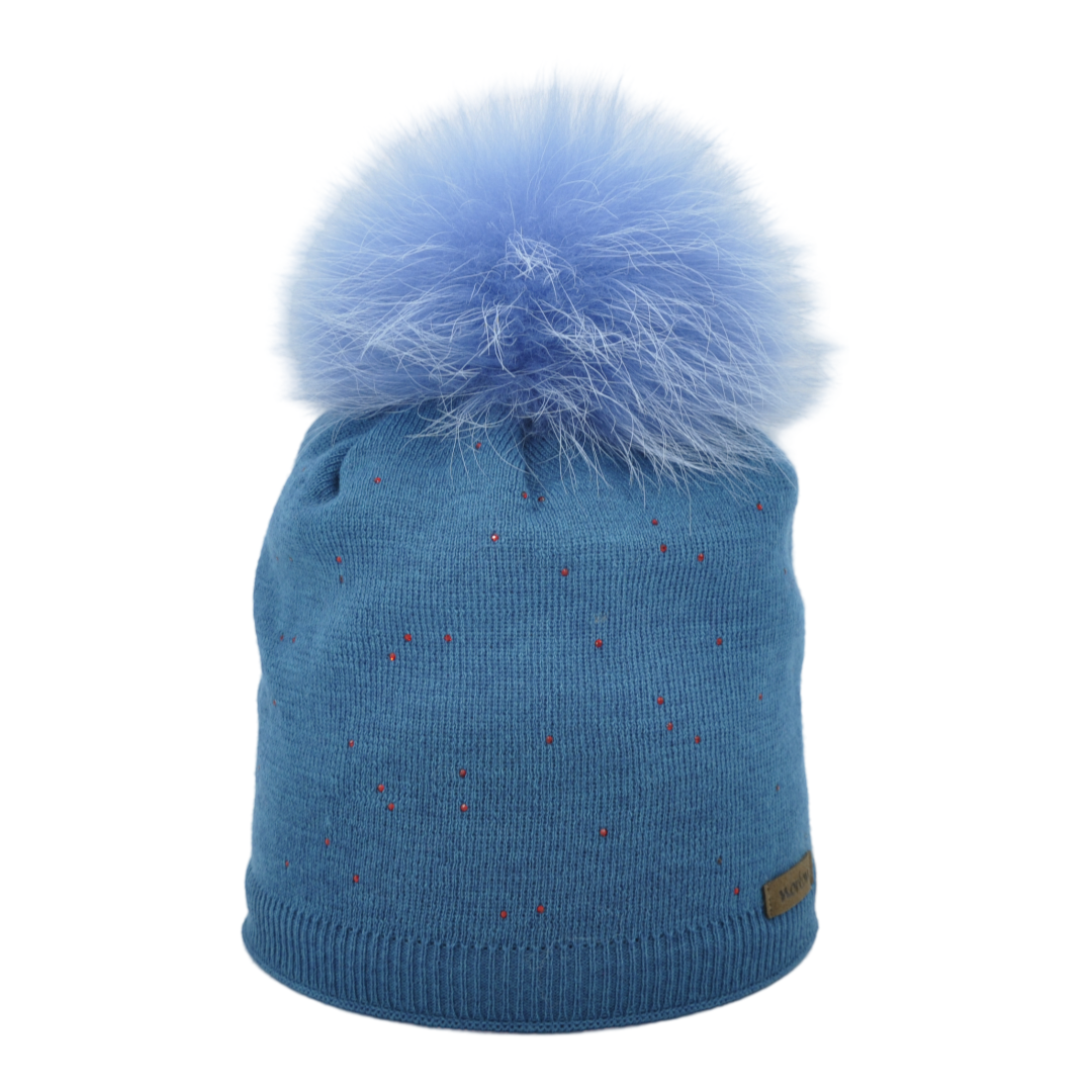 8368 - beanie in merino wool with strass